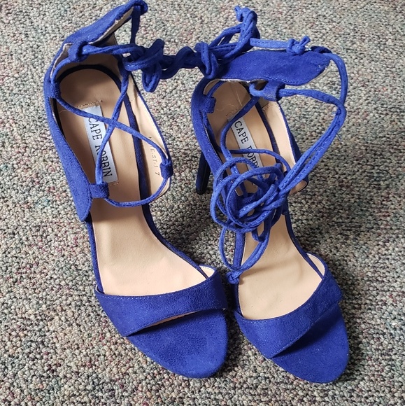 Heels - Picture 1 of 5